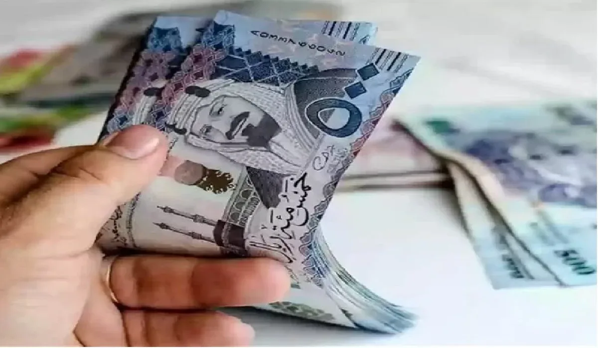 الريال» يصعد بقيمة 13.95 جنيه للشراء