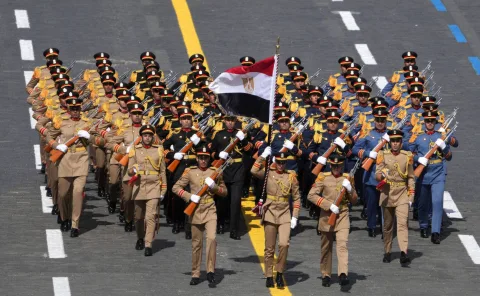 قائد مصري سابق ينتقد قرار السيسي بالتعبئة العامة