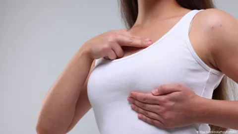 حجم الثدي وأثره على الصحة