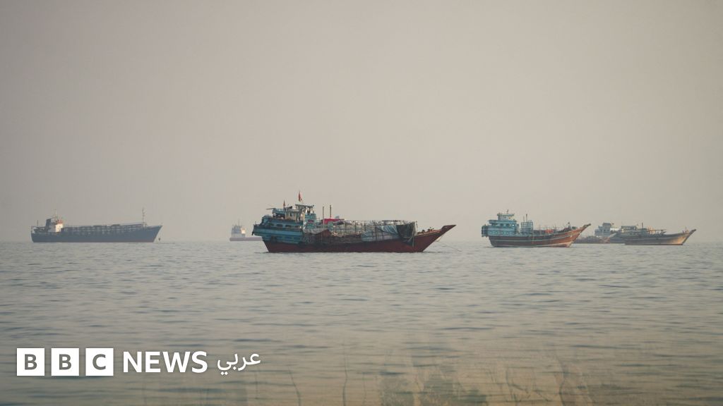 إيران تعرض صفقة لفتح مضيق هرمز