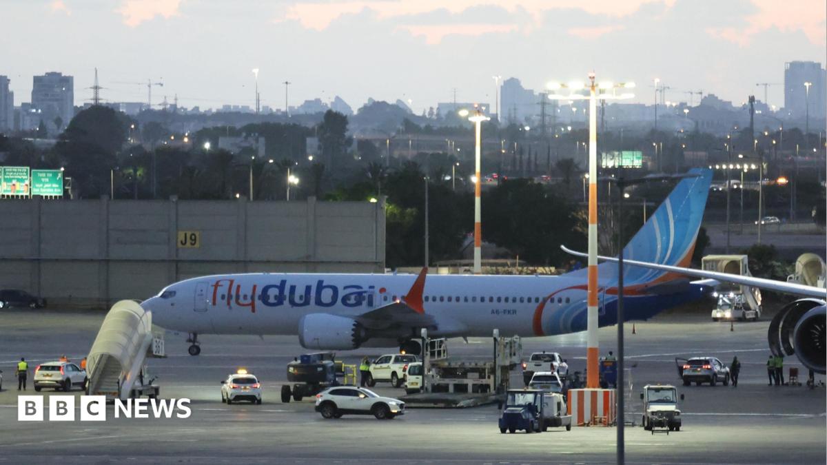 طيار يطعن رفيقه على متن طائرة متجهة إلى "إسرائيل