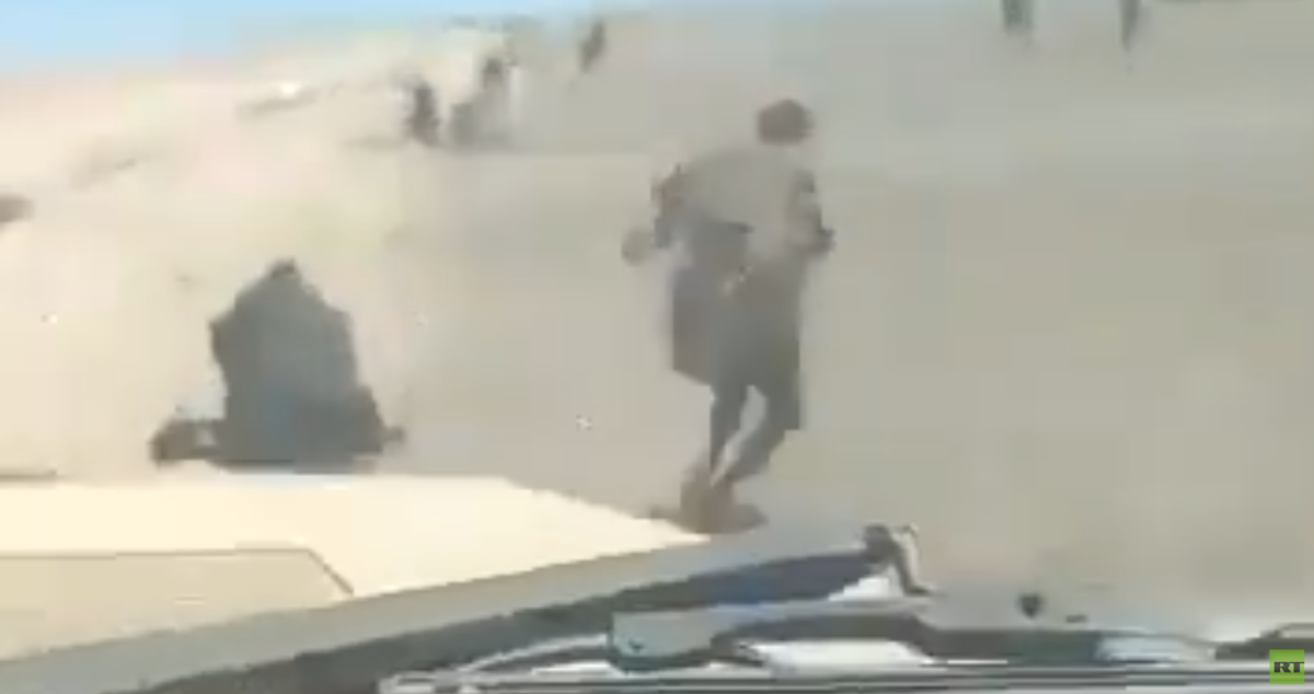 دهس مقاتلين حوثيين يستسلمون قرب باب المندب