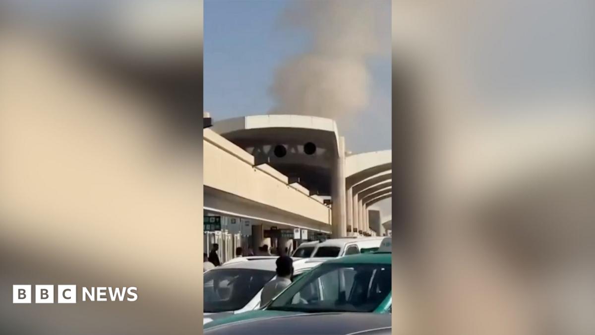 مجزرة في الرياض: 12 قتيلًا في هجوم على المطار