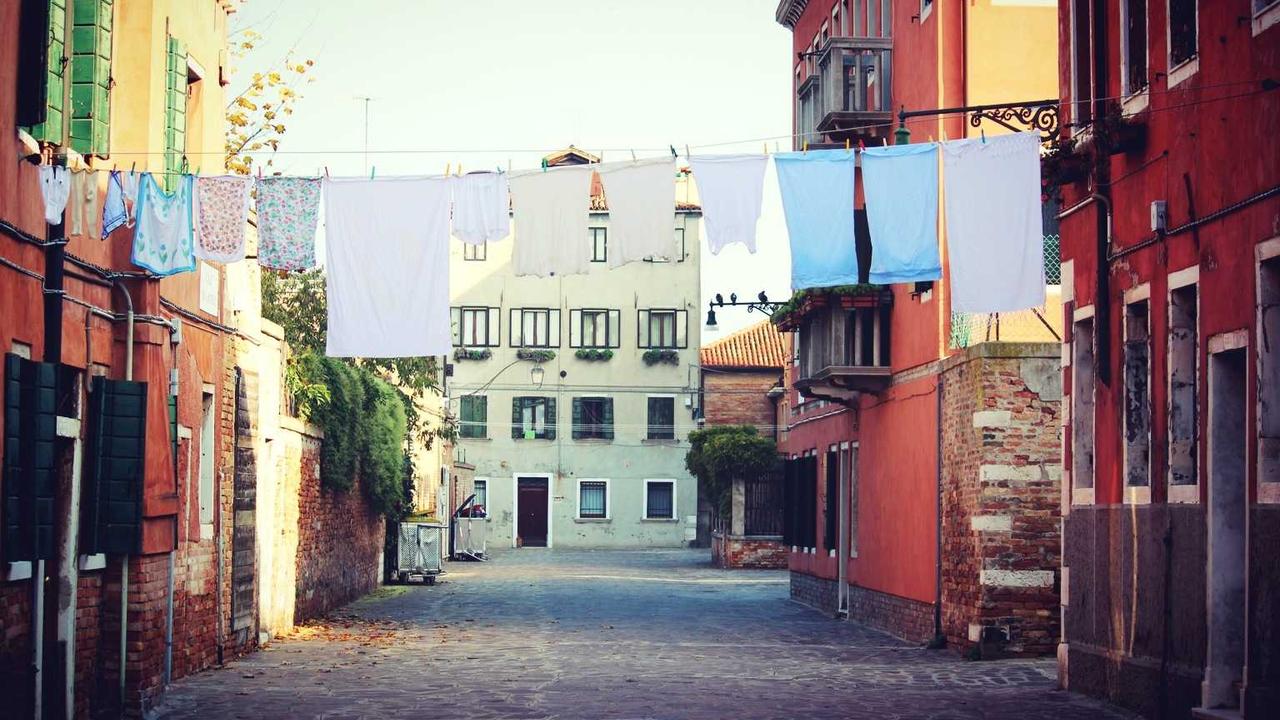 تردد قناة توم وجيري 2026 يتصدر البحث.. استقبل متعة الأجيال على النايل سات بجودة HD